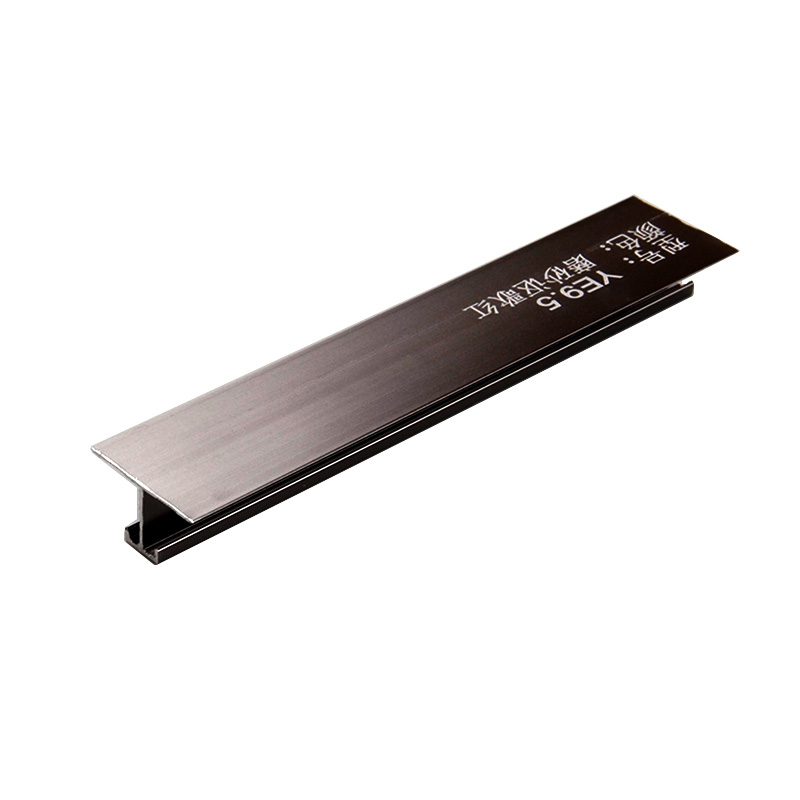 Borde de baldosa en forma de T