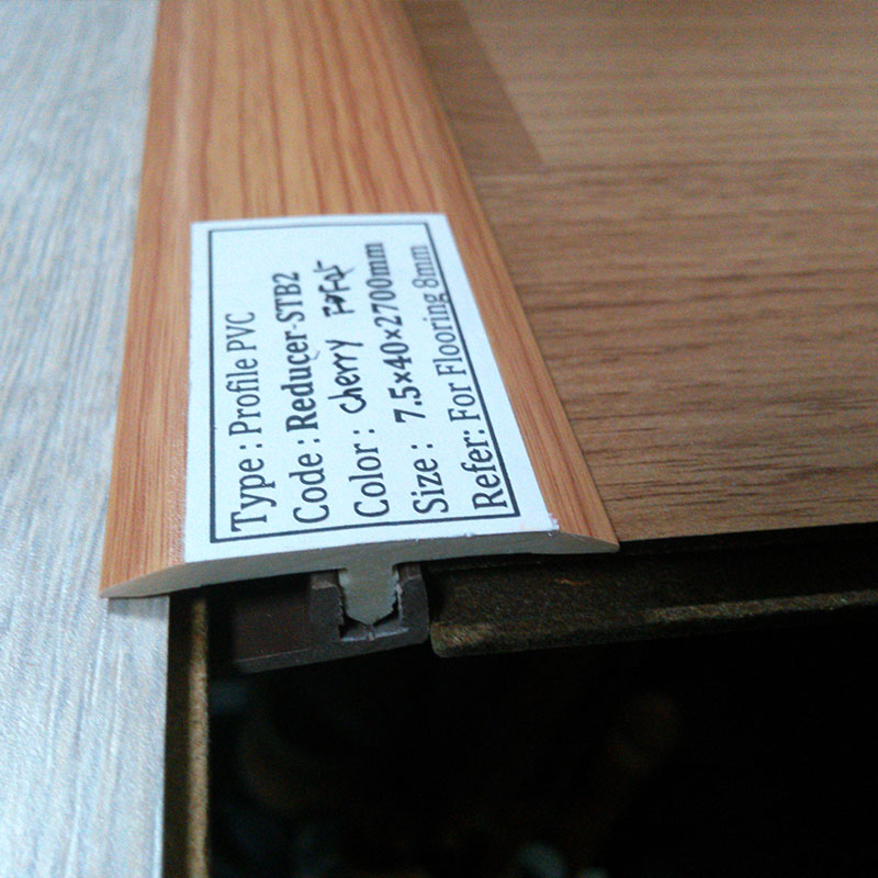 Franja de transici&oacute;n de suelo interior en forma de T