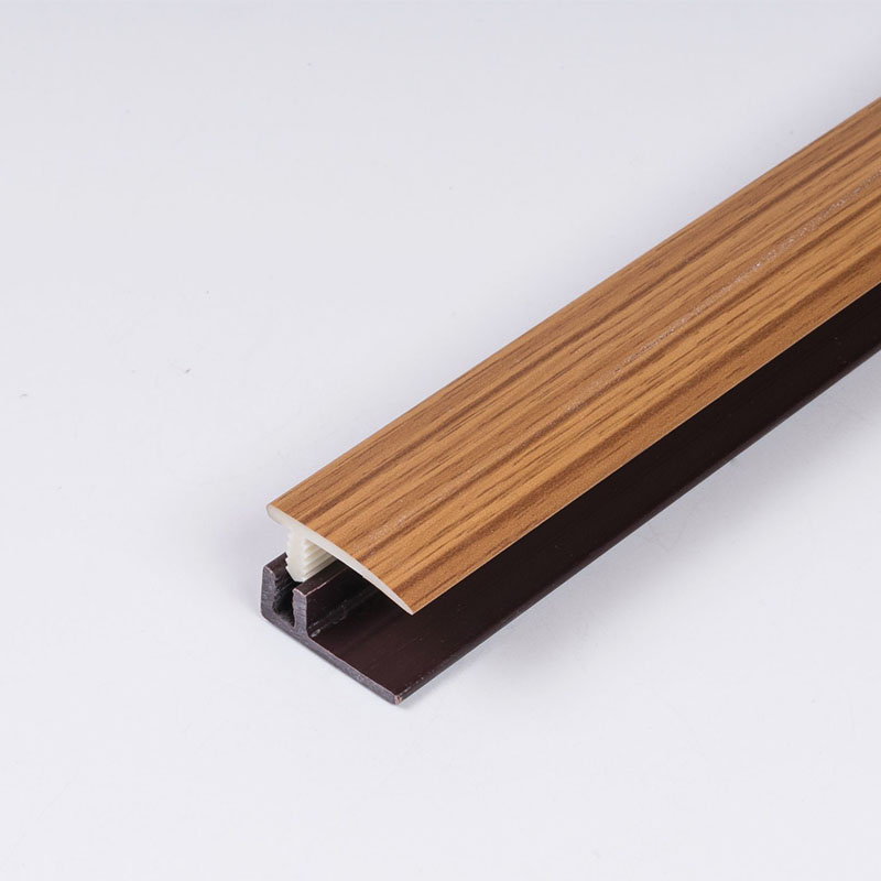 Tira de borde de piso en forma de T