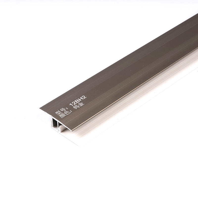 Borde de escalera de azulejos personalizado