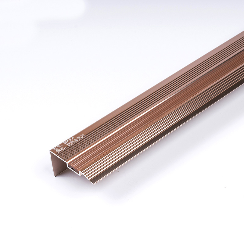 Perfiles para pelda&ntilde;os de escaleras