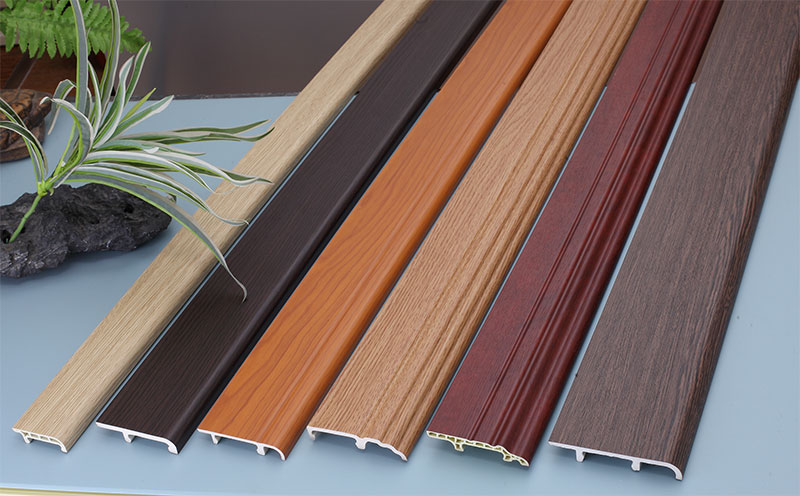 rodapi&eacute; de pared de pvc