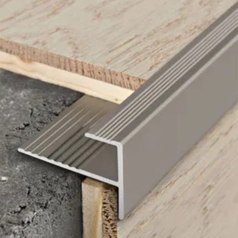 Borde de escalera de lujo en forma de F