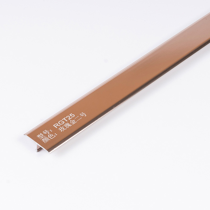 Moldura interior de azulejos en forma de T