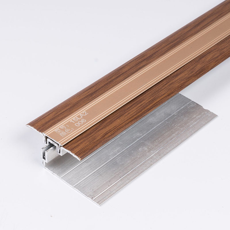 Tira de transici&oacute;n de baldosas y alfombras personalizada