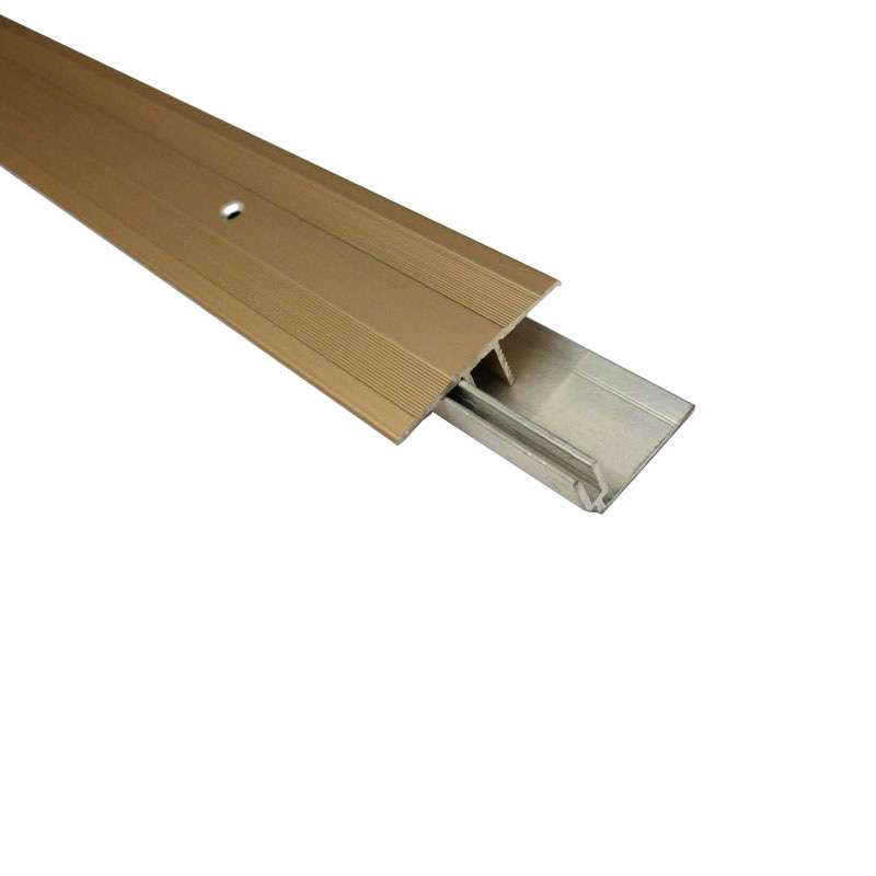 Tiras de transici&oacute;n de aluminio de estilo moderno.