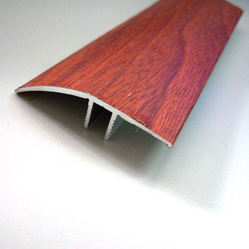  Tira de transici&oacute;n de piso de aluminio