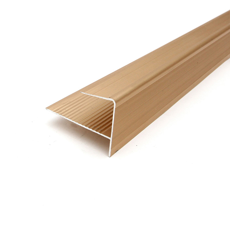 Borde de escalera en forma de F