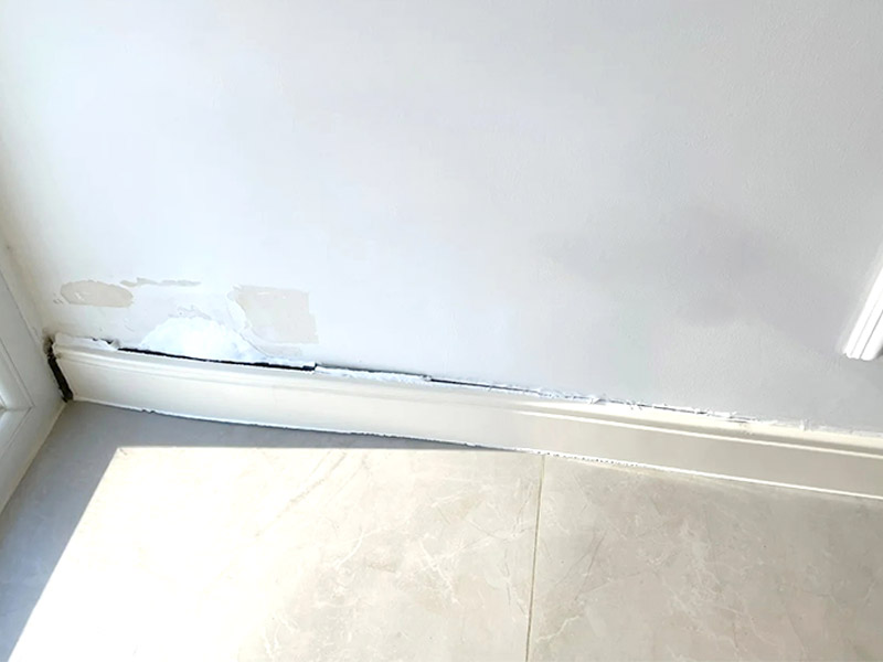 ¿Qué pasa si el rodapié se moja?