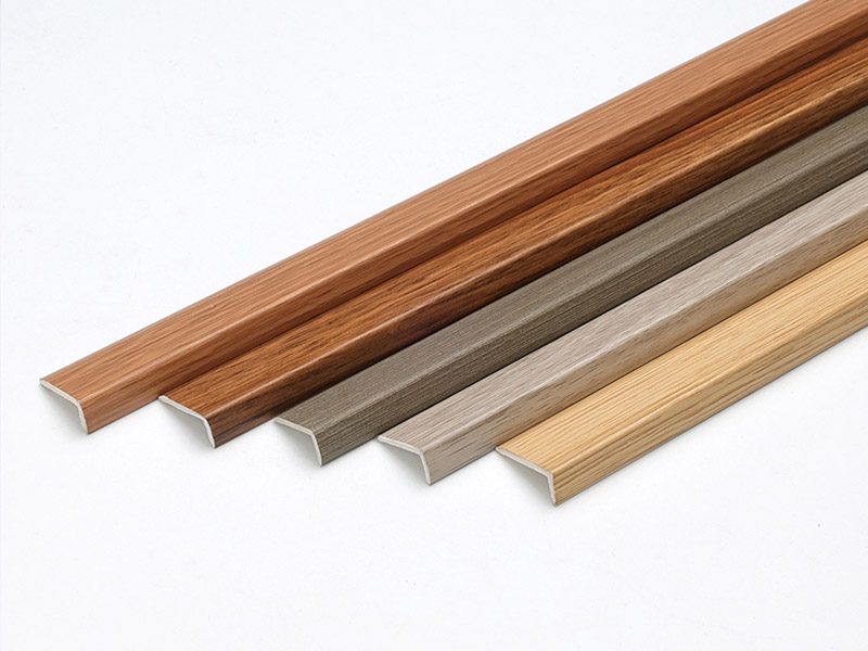 Tiras de borde para pisos laminados en forma de L de PVC de 24 * 10 mm