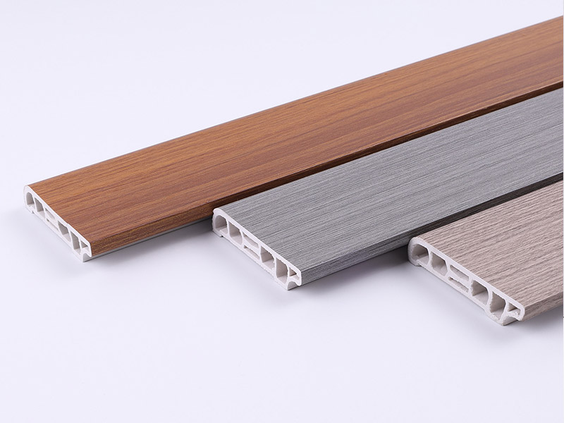Z&oacute;calo de PVC de grano de madera de 60 * 15 mm