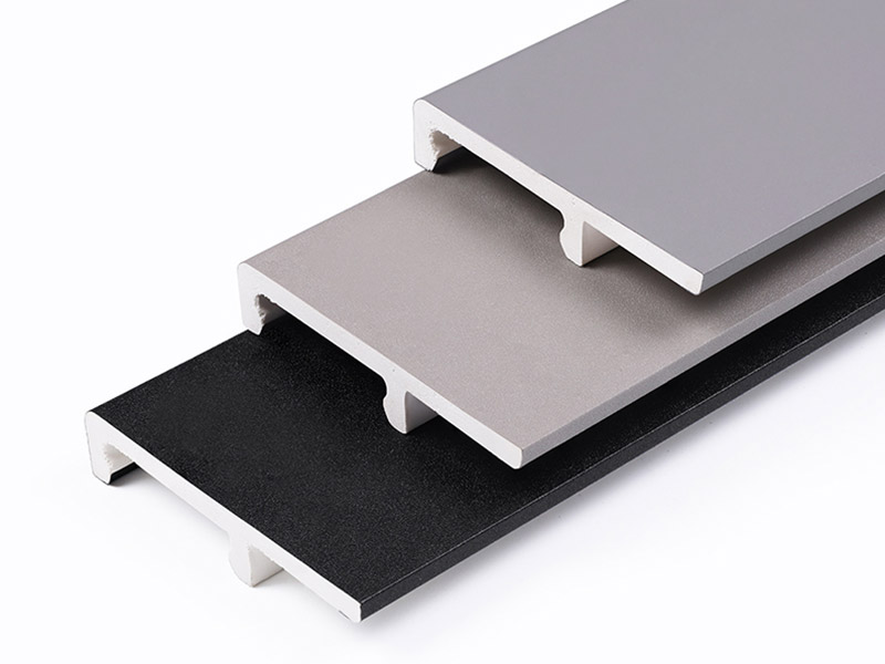Rodapi&eacute; con clip de PVC de 60*12 mm