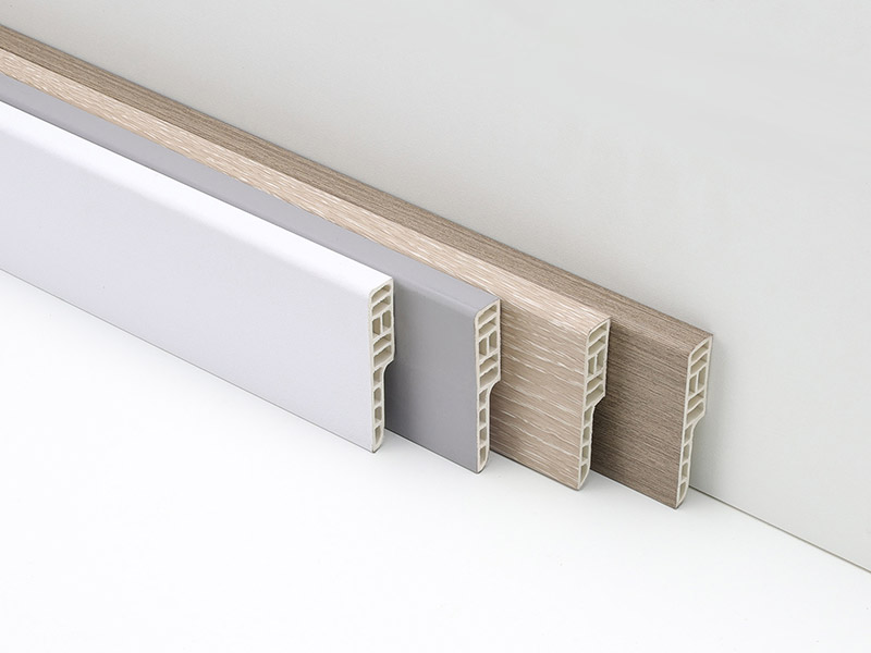 Rodapi&eacute; SPC impermeable de 60*12 mm