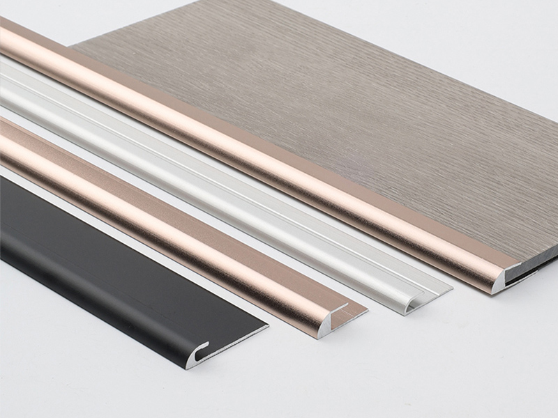 Borde del piso en forma de C