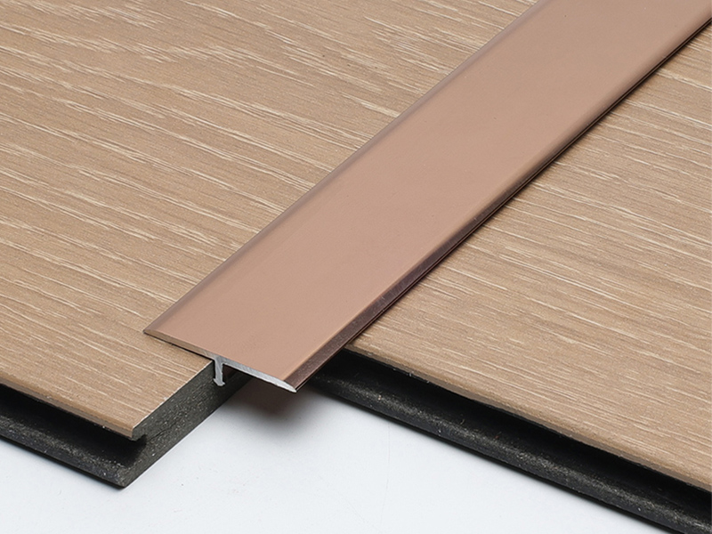 Tira de transici&oacute;n de aluminio en forma de T