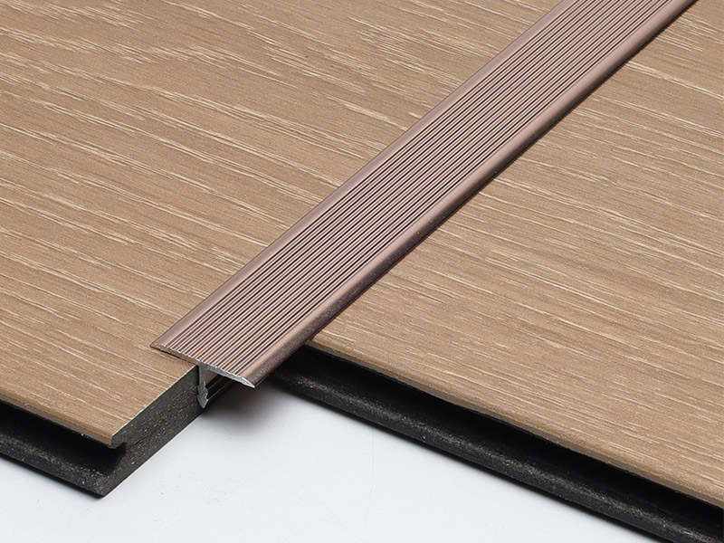 Moldura de aluminio en forma de T