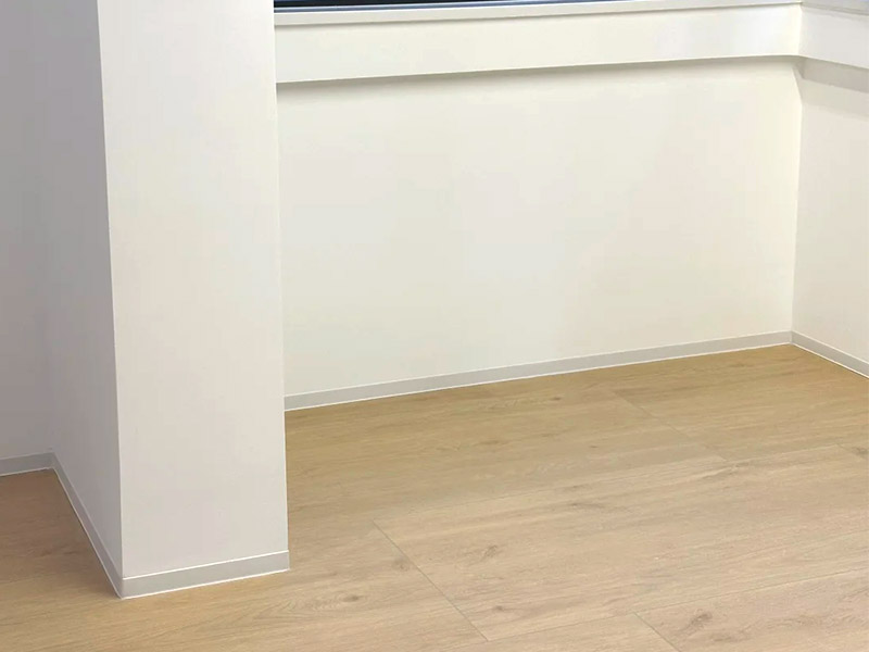 Rodapi&eacute;s Autoadhesivos