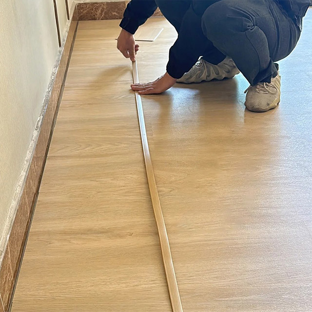 Perfiles de bordes de piso de PVC en forma de L de 20 * 4,5 mm