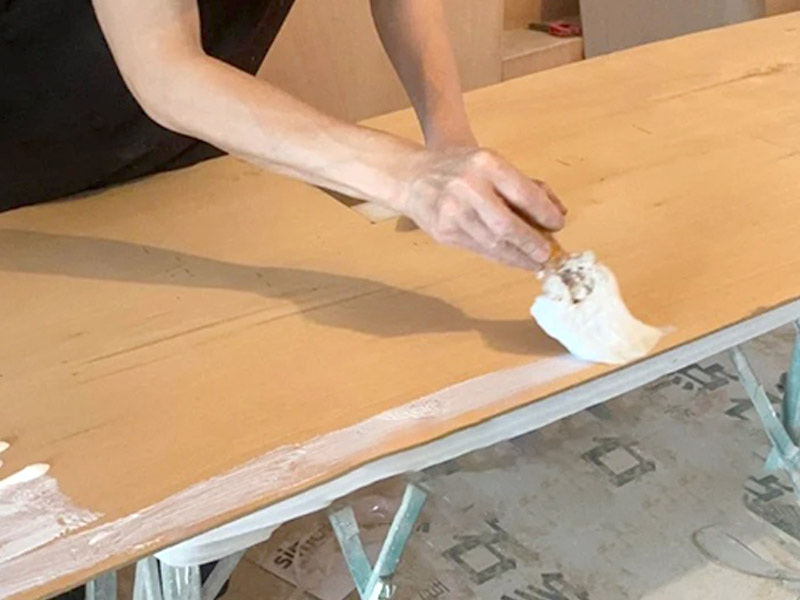 ¿Cuál es el mejor pegamento para el tablero?