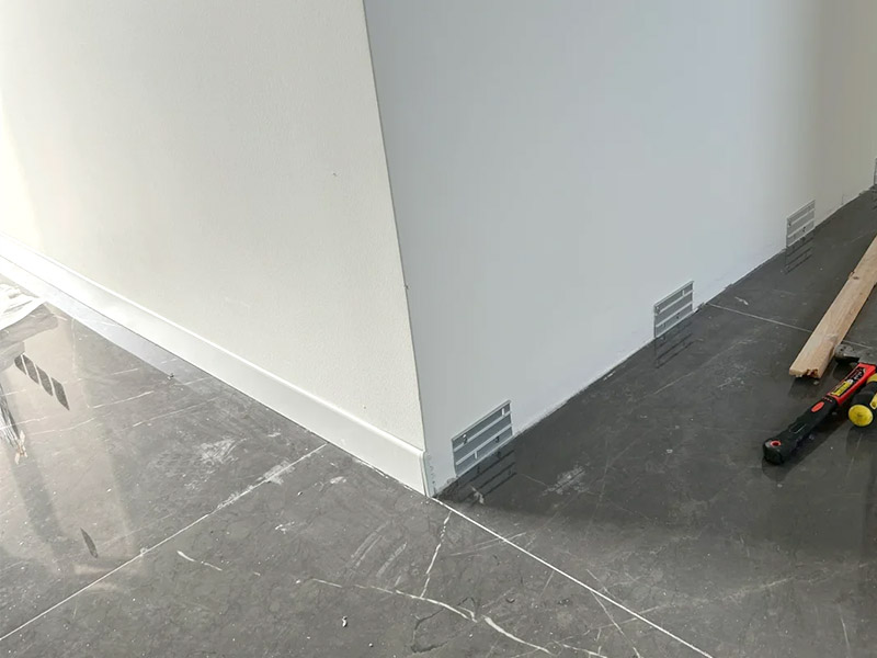 &iquest;Los z&oacute;calos deben ser del mismo color que las paredes?