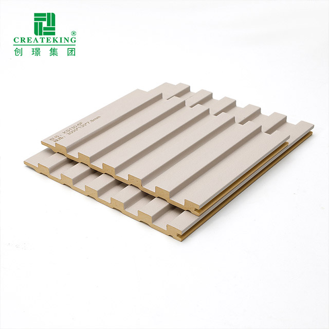 Paneles de pared estriados sólidos de PVC de 130 * 7,8 mm