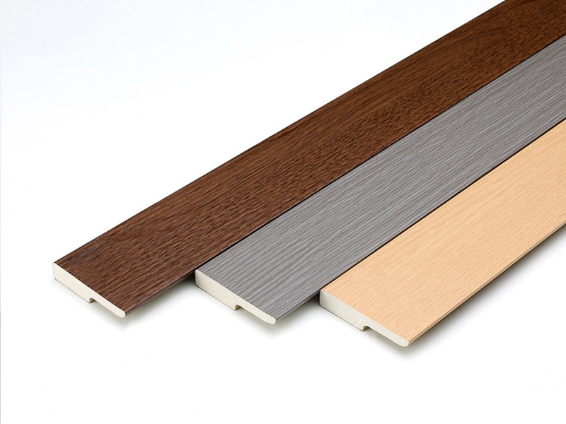 Rodapi&eacute; de PVC macizo de 60*12 mm