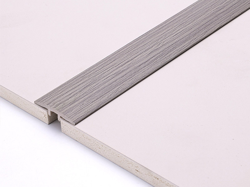 Moldura en T SPC de 25*3 mm