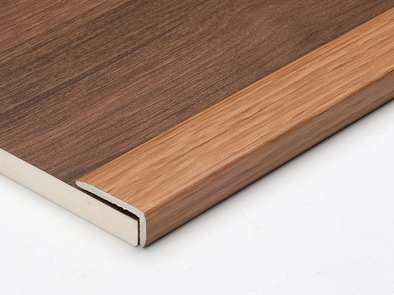 Tiras de borde de piso de madera en forma de L