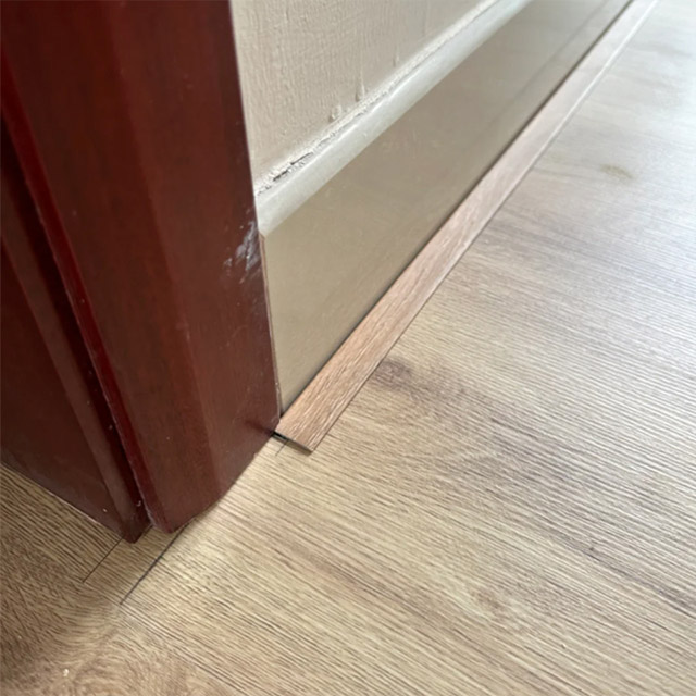Bordes de piso SPC en forma de L