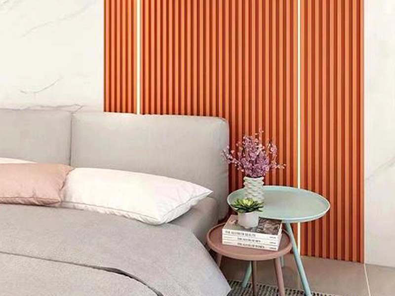 ¿Cómo se llama un panel de pared de plástico?