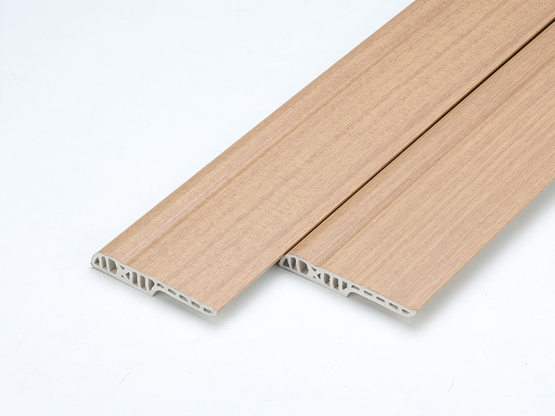 Rodapi&eacute; tipo l&aacute;piz de PVC de 90*17 mm