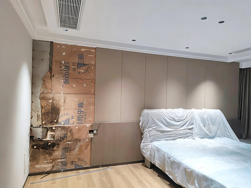 ¿Los paneles de pared causan moho?