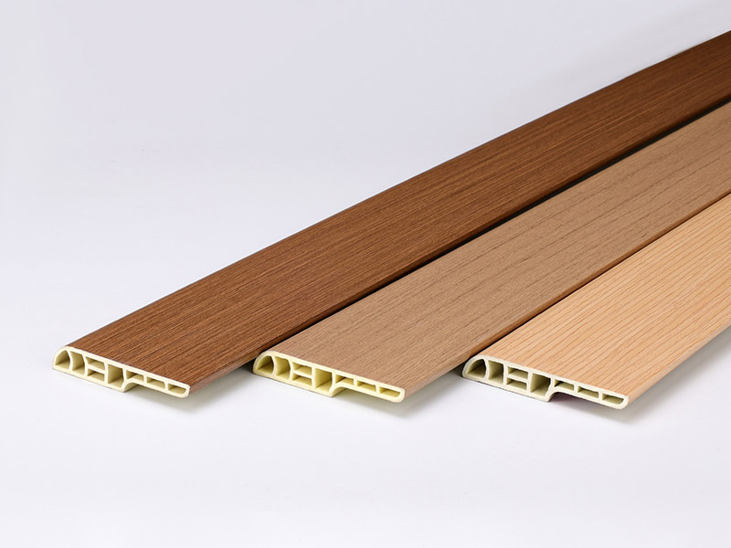 Rodapi&eacute; tipo l&aacute;piz de PVC de 70*12 mm