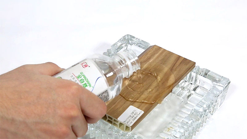 ¿Son impermeables los zócalos de PVC?