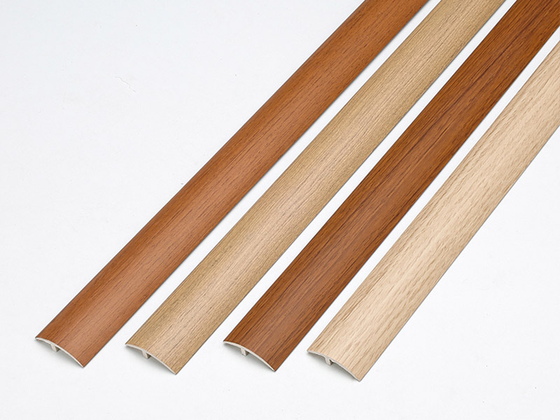 Tira de transici&oacute;n para pisos SPC de veta de madera de 32 * 4 mm