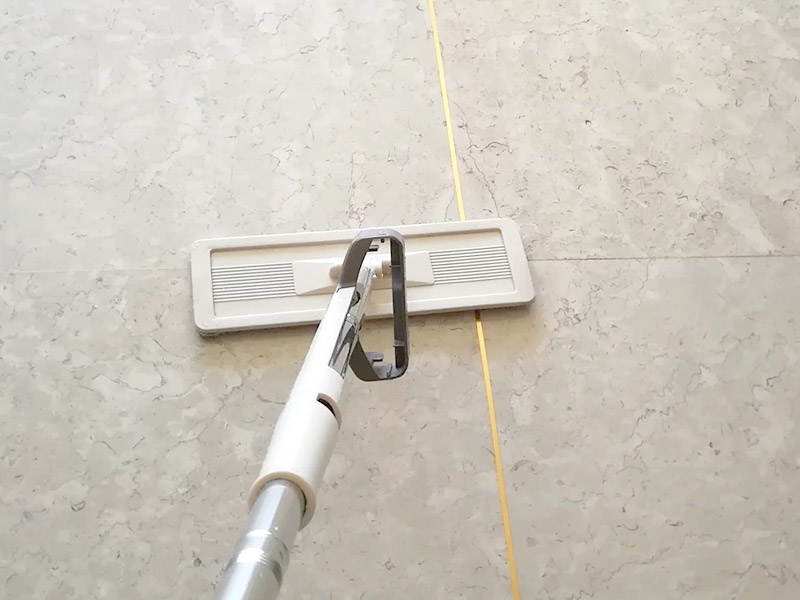 ¿Se pueden colocar molduras en los bordes de los azulejos después de colocar los azulejos?