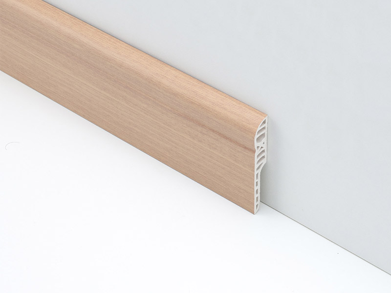Rodapi&eacute; tipo l&aacute;piz de PVC de 90*17 mm