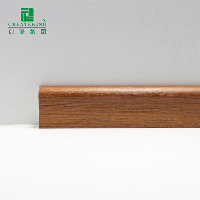 Zócalos SPC de veta de madera de 50 * 15 mm