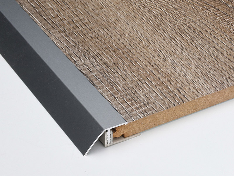 Reductor de umbral de piso de aluminio